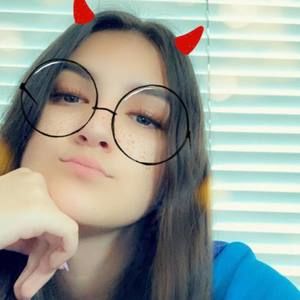 Meet your Posher, Raena